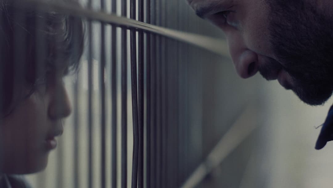 Rebel - In den Fängen des Terrors backdrop 9