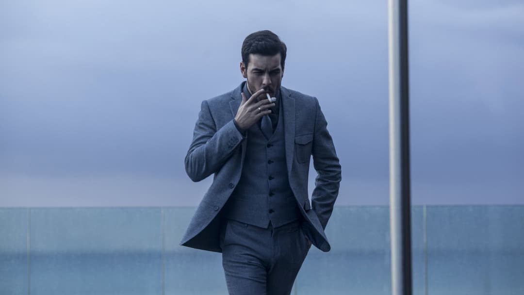 The Invisible Guest backdrop 3